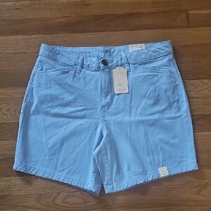 St. Johns Bay Blue 7" Stretch Shorts Women's Size 12 NWT